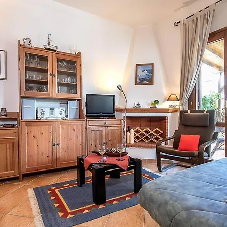 Holiday home Onar Seafront Maisonette